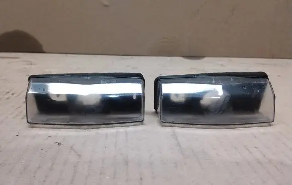 Toyota RAV 4 (XA40) Number plate light