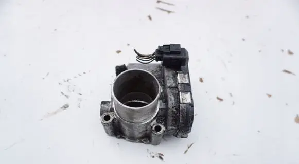 Renault Trafic II (X83) Throttle valve 8200330810