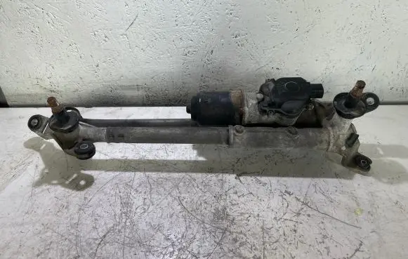 Honda FR-V Front wiper linkage and motor 32238