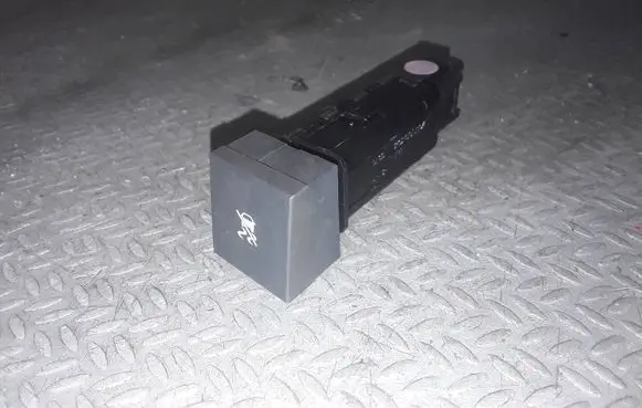 Chevrolet Captiva ESP (stability program) switch 202005304