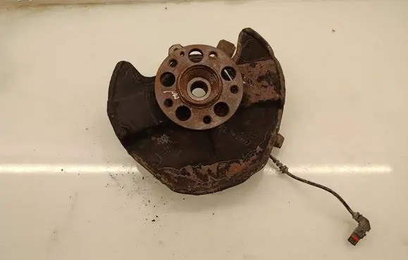 Mercedes-Benz B W245 Front wheel hub 