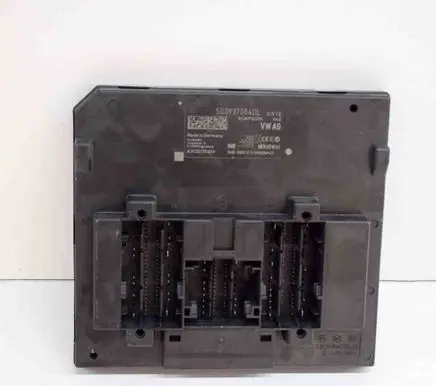 Audi A1 Central body control module A3C02130203 BCMPQ37H