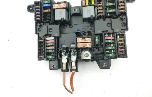 Mercedes-Benz EQA Fuse module A1779061302
