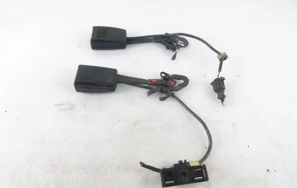 Audi A6 S6 C6 4F Front seatbelt buckle 8E0857755D