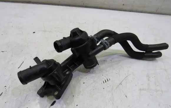 Audi A1 Thermostat housing 03C121118D