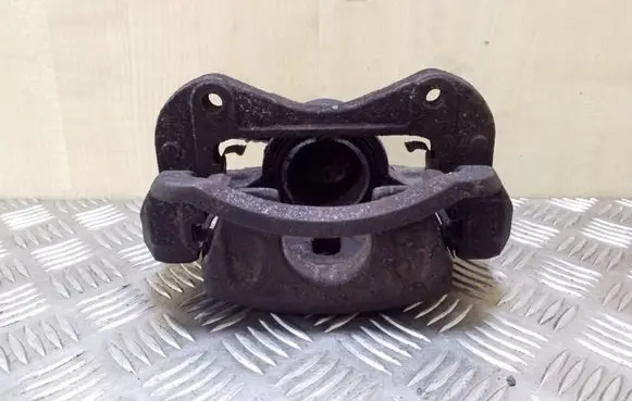 Hyundai i40 Front brake caliper