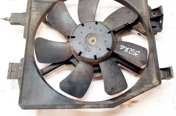 Mazda Premacy Radiator cooling fan shroud FPD5
