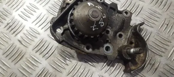 Renault Scenic I Water pump 7700861686b 0070905027