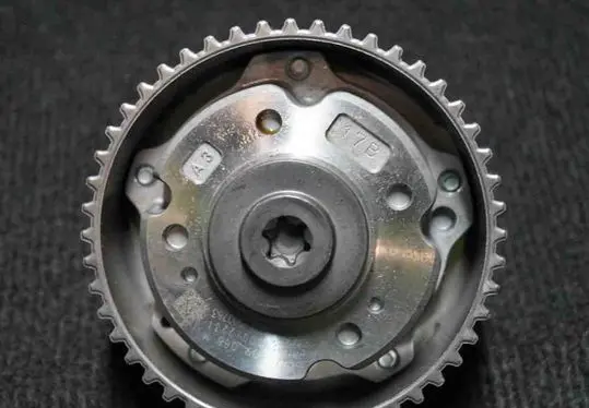 Audi Q3 8U Crankshaft pulley 04E109088M