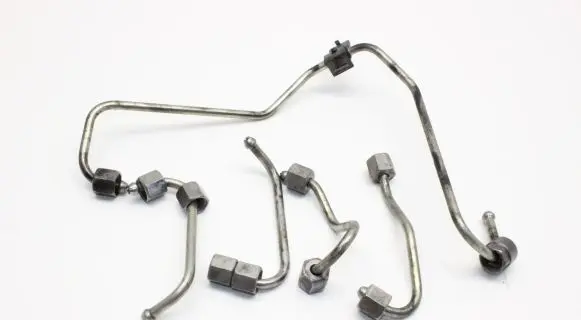 Land Rover Range Rover Evoque L551 Fuel injector supply line/pipe 