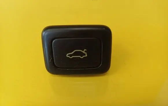 Saab 9-3 Ver2 Tailgate opening switch 12805288