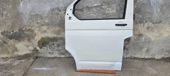 Volkswagen Transporter - Caravelle T5 Front door 