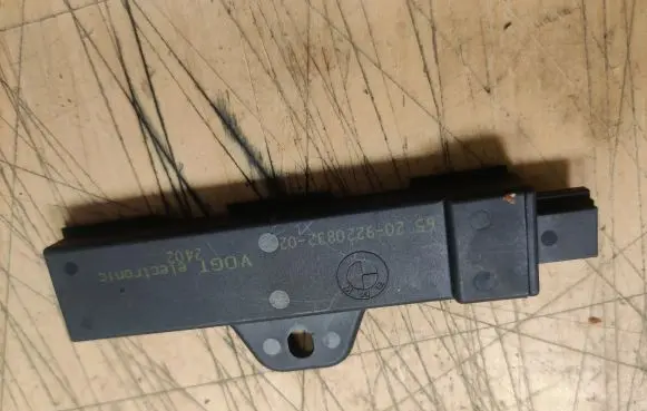 BMW 5 F10 F11 Antenna control unit 6520922083202