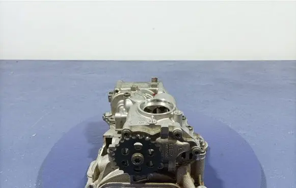 BMW M4 F82 F83 Oil pump 8090814