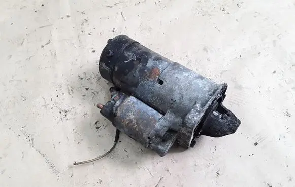 Opel Insignia A Starter motor 55352882 M001T30171