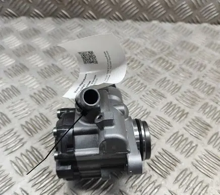 Iveco Daily 6th gen Power steering pump 7693955604 504243641