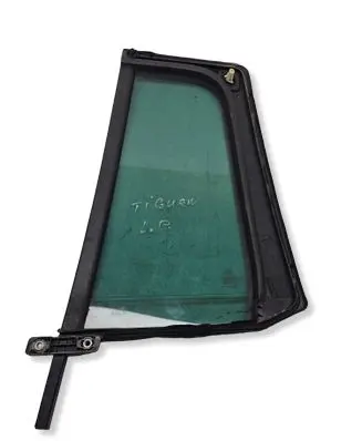 Volkswagen Tiguan Rear vent window glass 5N0845214