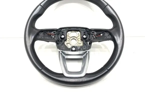 Audi Q7 4M Steering wheel