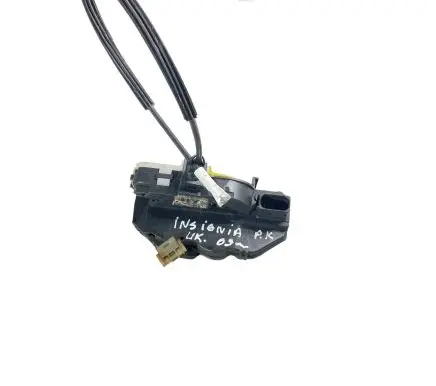 Opel Insignia A Front door lock 13503781
