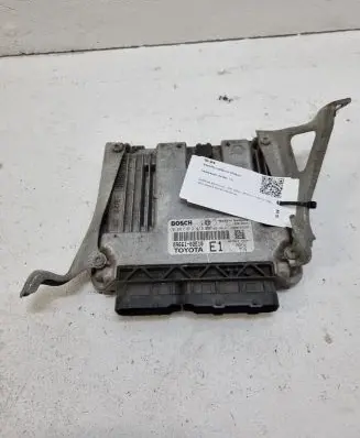 Toyota Auris 150 Engine control unit/module 8966102E10
