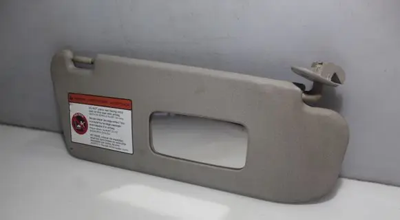 Chevrolet Aveo Sun visor clip/hook/bracket 