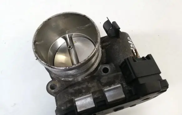 Ford Mondeo MK IV Throttle valve EG9E9F991AA 0280750556
