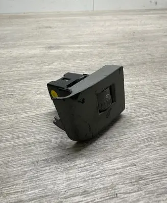 Volkswagen Phaeton Seat heating switch 3D0963564A