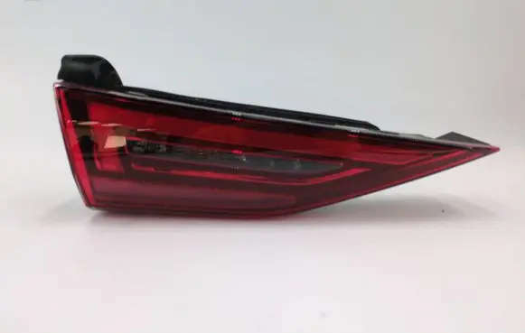 Audi A3 8Y Tailgate rear/tail lights 8Y0945307 0021352114