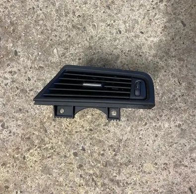 BMW 5 F10 F11 Dashboard side air vent grill/cover trim 0761408 F5916688408