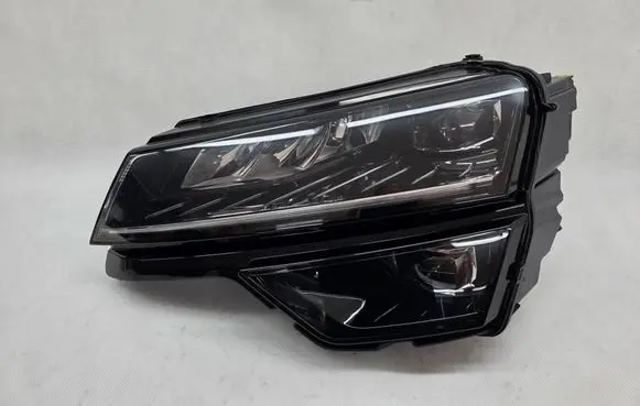 Skoda Karoq Headlight/headlamp 57B941015B