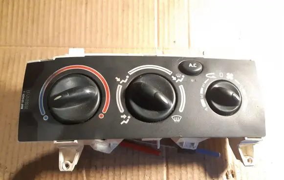 Renault Megane I Climate control unit B64PAC 657718V 101584