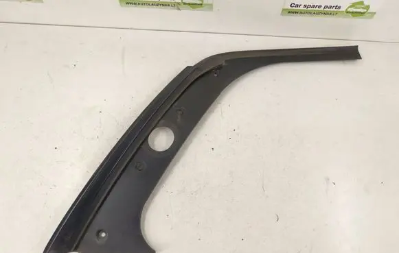 Mercedes-Benz GL X164 Loading door rubber seal (on body) A1646700487 1646700487