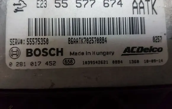 Opel Insignia A Engine control unit/module 55577674 0281017452