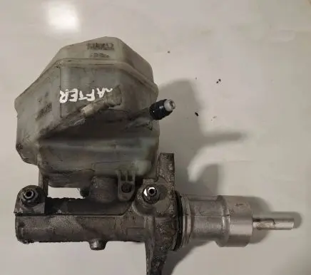 Volkswagen Crafter Master brake cylinder A0004317C01 A0024314902