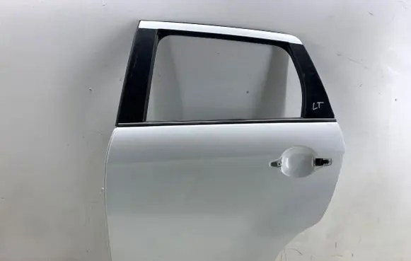 Mitsubishi ASX Rear door 