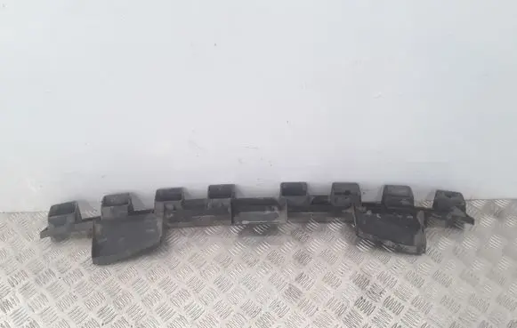 Ford Focus C-MAX Rear bumper mounting bracket