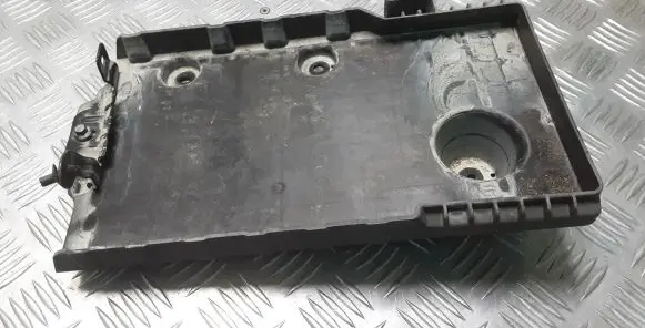 Volvo V40 Battery tray 31301934