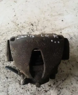 Opel Zafira B Front brake caliper