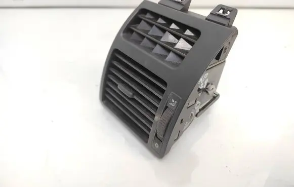 Volkswagen Touran I Dashboard side air vent grill/cover trim 1T0819703B