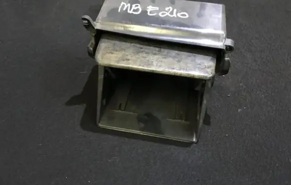 Mercedes-Benz E W210 Car ashtray e9300411