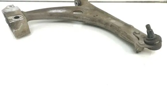 Volkswagen PASSAT B6 Front lower control arm/wishbone 3C0407153B 3C0407151E