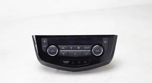 Nissan X-Trail T32 Climate control unit 275004EA0A