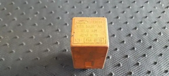Ford Mondeo MK I Other relay 93BG14K087AA C8F6A