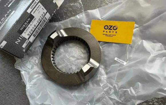 Nissan Patrol Y60 Differential lock switch 3260606J23
