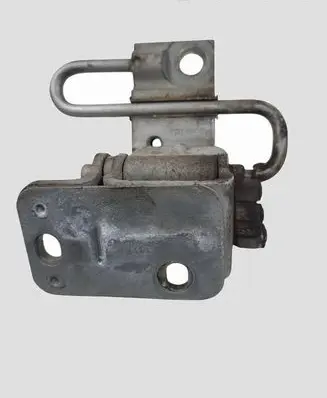 Volkswagen Caddy Front door lower hinge 4B0831412A