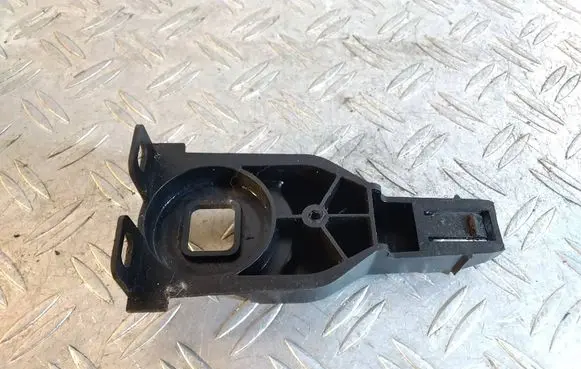 Porsche Macan (95B) Radiator mount bracket 95B121093A