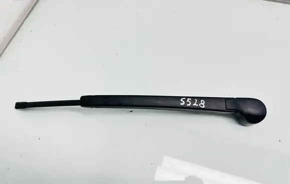 Volkswagen Touran II Rear wiper blade arm 