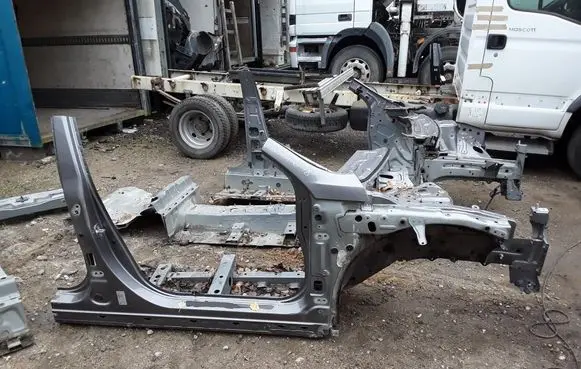 Front quarter panel