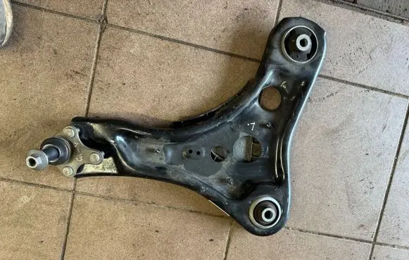 KIA Niro Front lower control arm/wishbone 1EA407151A