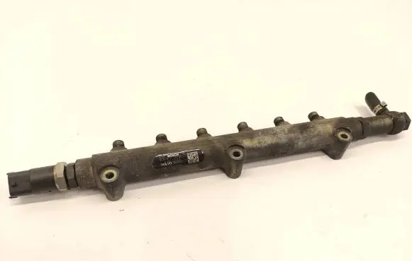Volvo S80 Fuel main line pipe 8658252 003185L1 0445215010